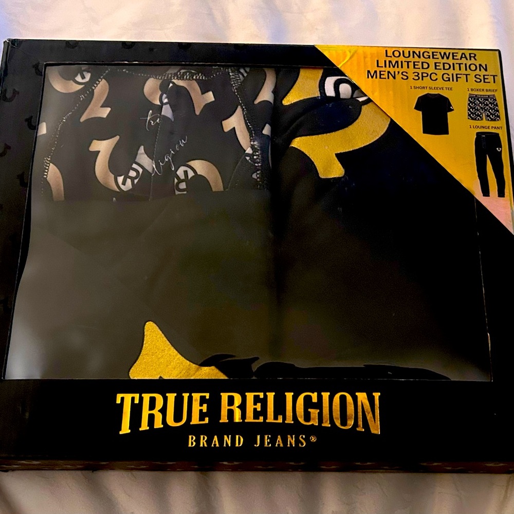 True Religion Men's Limited Edition Loungewear Set